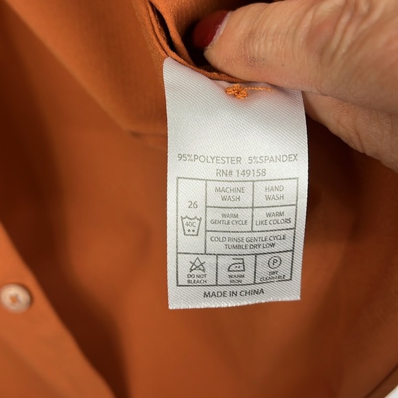 Nomad long sleeve button down hidden pocket shirt Sz S Rust - Picture 7 of 8